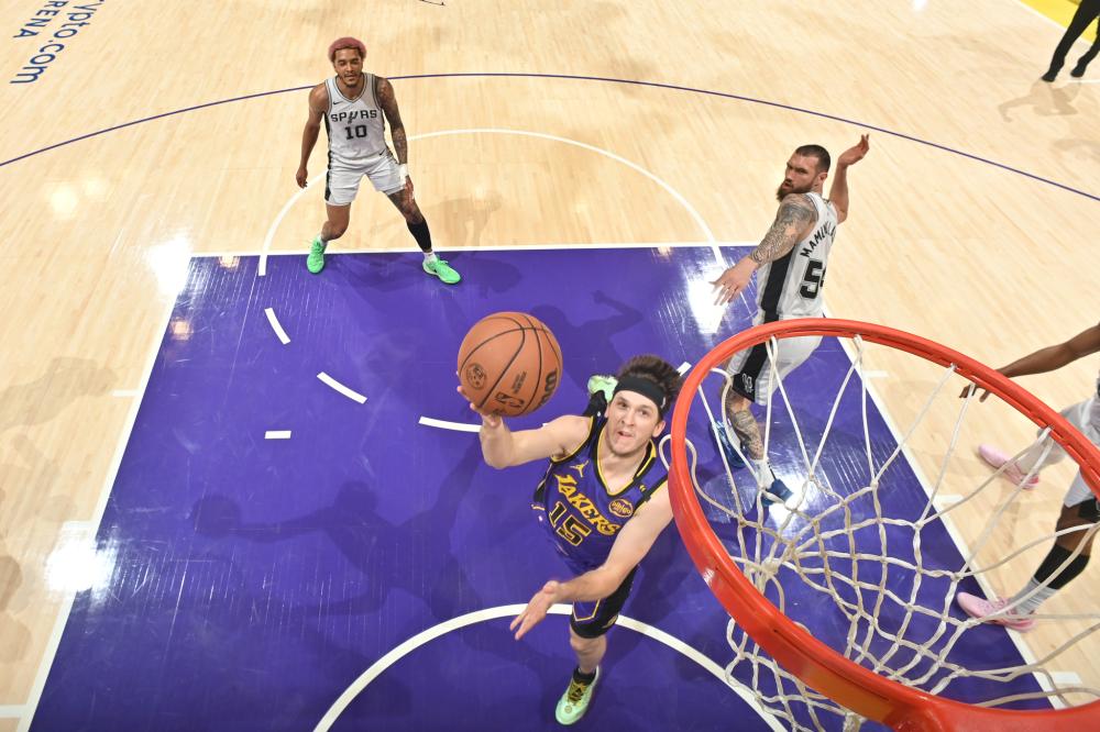 场激烈的角 场激烈的角