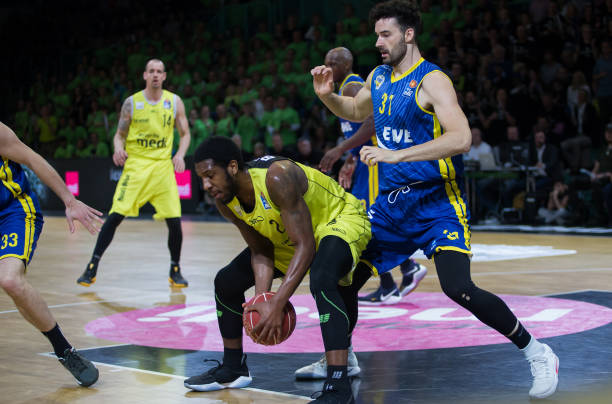 得不在阵容 得不在阵容